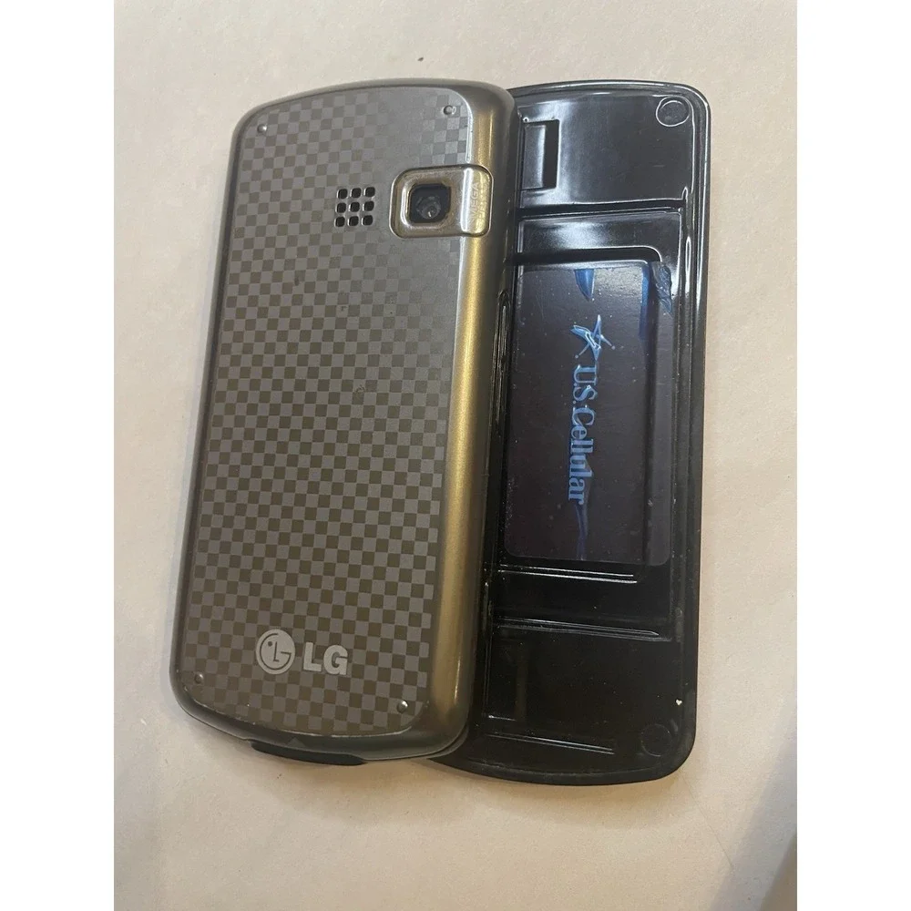 Vintage LG UX265 Slider Cell Phone | US Cellular | Grey Checkerboard
